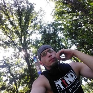 Meet your Posher, Troy